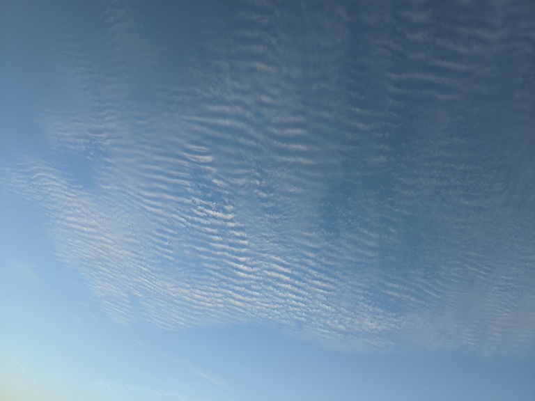 Read more about the article 海のような空　bｙA.K